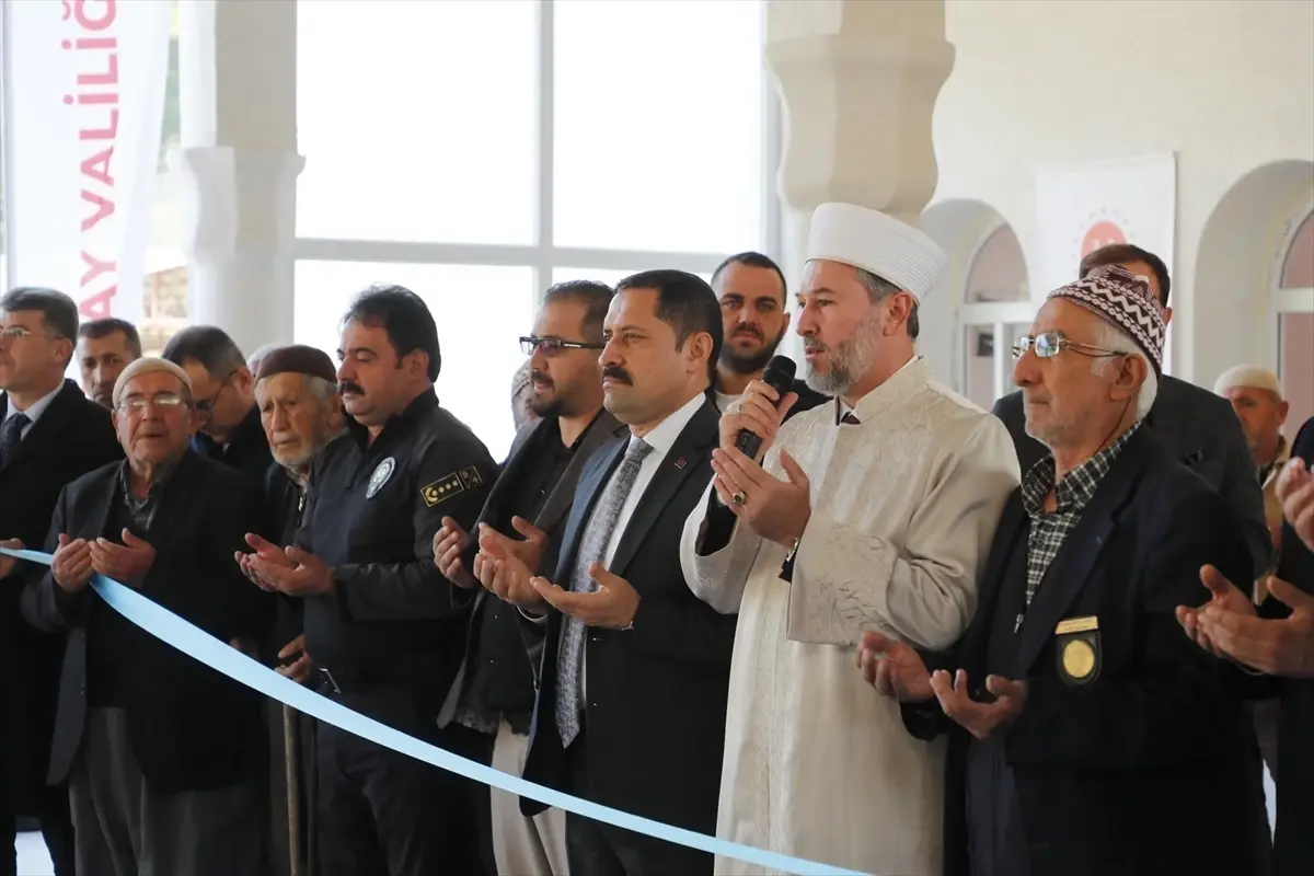 Hatay’da Yeni Bir Camii İbadete Açıldı