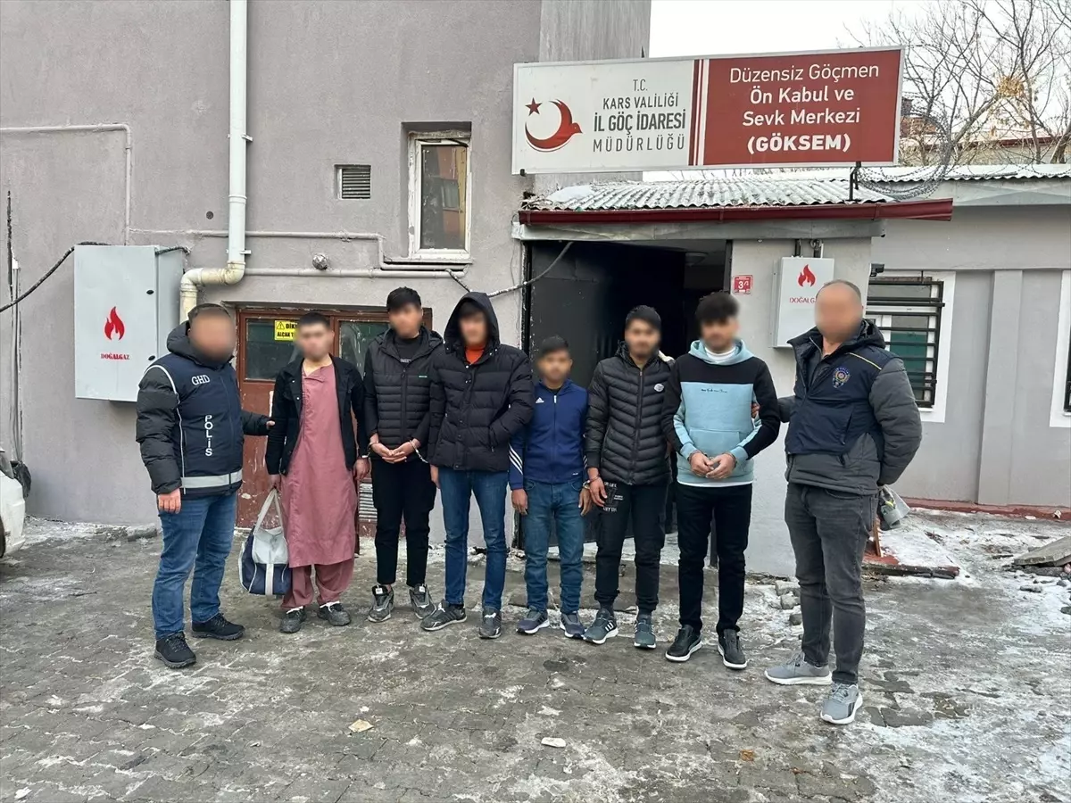 Kars’ta Yasa Dışı Yolla Ülkeye Giren 6 Düzensiz Göçmen Yakalandı