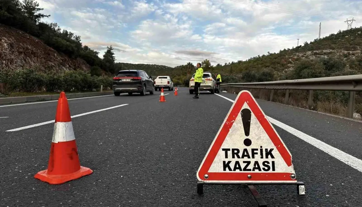 Milas’ta Trafik Kazası: Motosiklet Sürücüsü Ağır Yaralandı