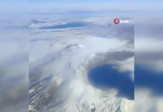 Nemrut Krateri Karla Kaplandı, Uçaktan Görüntülendi