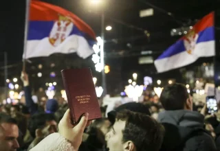 Sırbistan’da Tren Kazası Sonrası Öğrenci Gösterileri Büyüyor