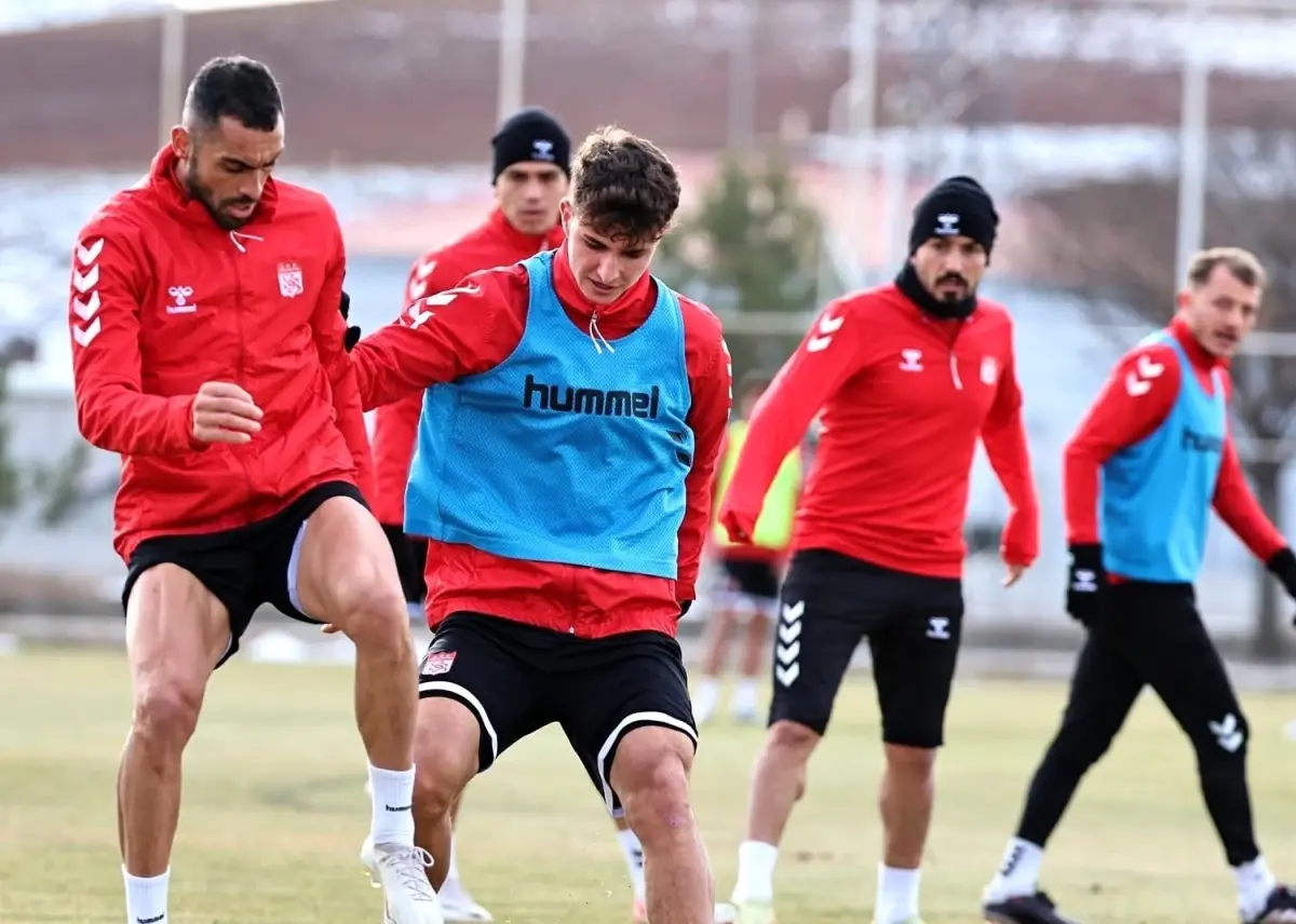 Sivasspor, Ankara Keçiörengücü Maçı Hazırlıklarına Devam Ediyor