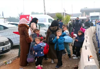 Suriyeliler ülkelerine dönmek için Hatay’daki 3 sınır kapısını kullanıyor