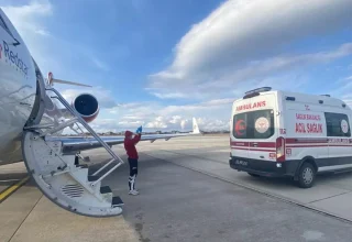 Van’da Hasta Bebekler Ambulans Uçakla Sevk Edildi