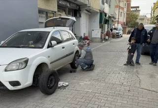 Yüreğir’de Lastik Kesme Olayında İki Şüpheli Gözaltında