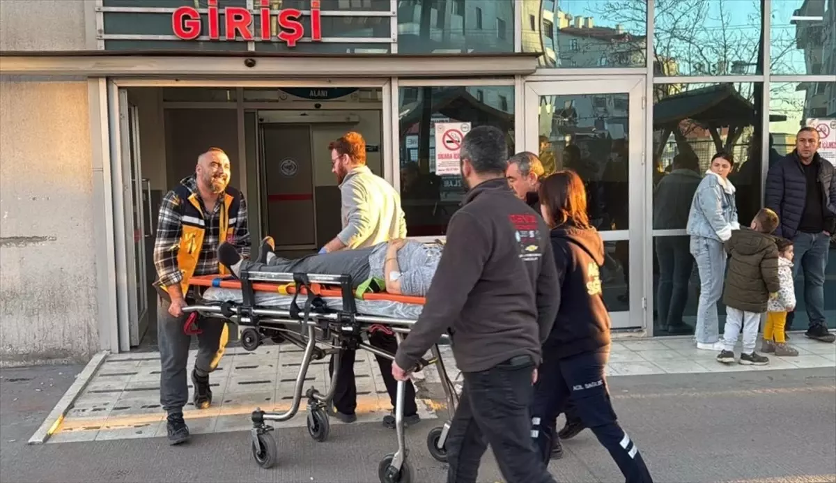 Kocaeli’de İnşaatta Düşen Kadın Hastaneye Kaldırıldı