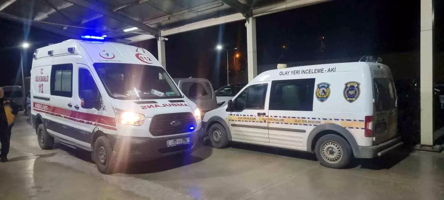 Adana’da Bıçaklı Kavga: 22 Yaşındaki Genç Hayatını Kaybetti
