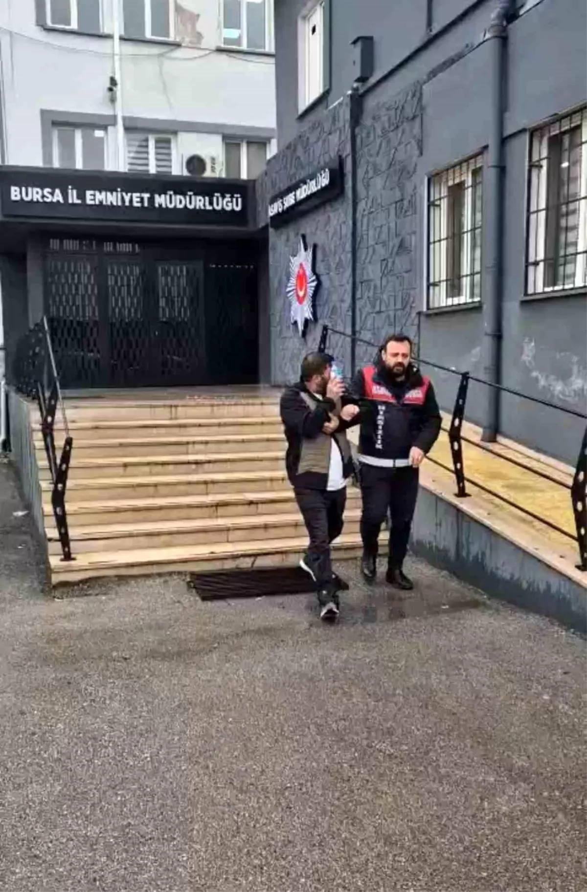 Bursa’da Oto Faresi Yakalandı