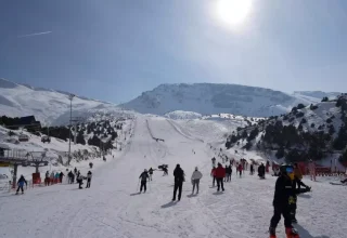 Erzincan’ın Kadın Milli Paraşütçüsünden Yamaç Paraşütü Gösterisi