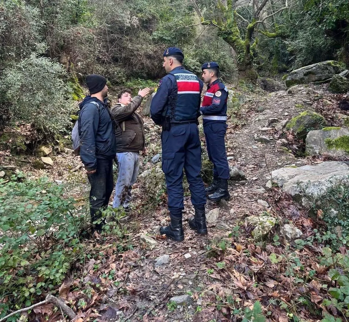 Kuşadası’nda Kayıp Yürüyüşçüler Jandarma Tarafından Bulundu