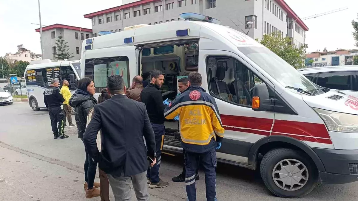 Manavgat’ta Yaya Geçidinde Motosiklet Kazası