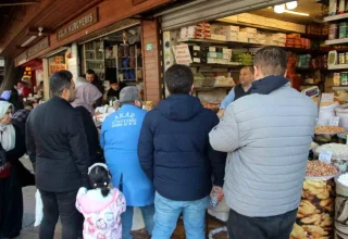 Şanlıurfa’da Ramazan Alışverişinde Yoğunluk