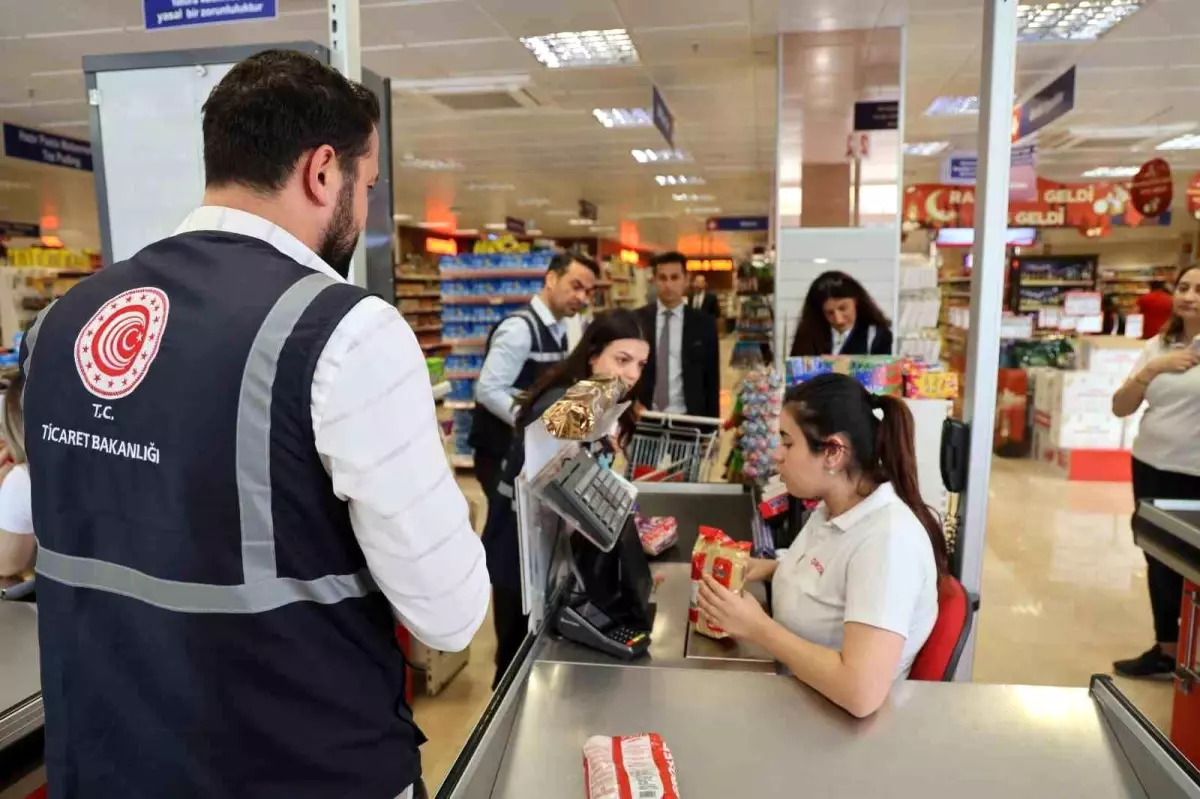 Adana’da Ramazan Bayramı Öncesi Market Denetimleri