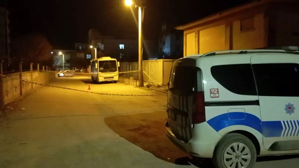 Adıyaman’da Bıçaklı Saldırı: 16 Yaşındaki Çocuk Ağır Yaralandı