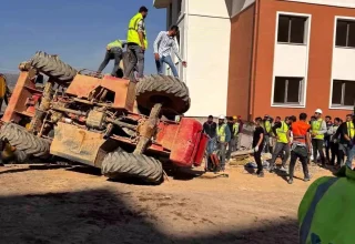 Adıyaman’da İş Makinesi Devriği: 1 Yaralı