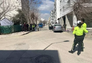 Adıyaman’da Motosiklet ve Otomobil Çarpıştı: 1 Ağır Yaralı