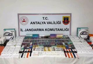 Antalya’da Kaçakçılık Operasyonu: 200 Kilo Kıyılmış Tütün ve 1 Milyon Makaron Ele Geçirildi