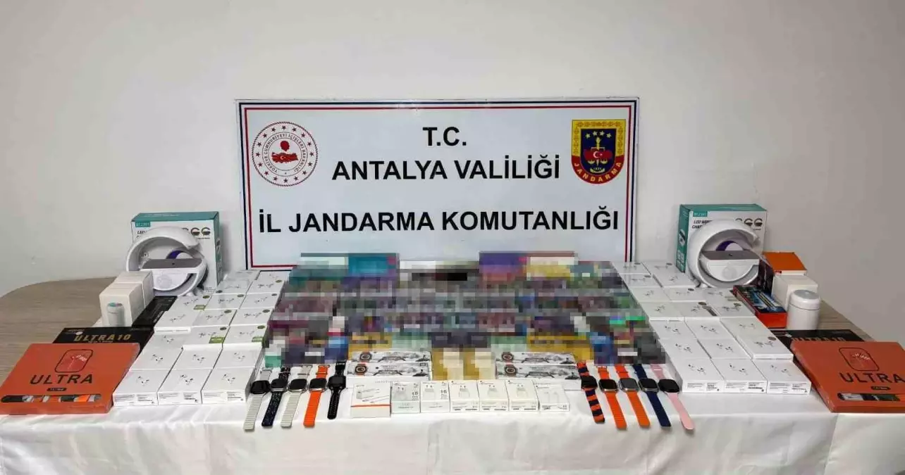 Antalya’da Kaçakçılık Operasyonu: 200 Kilo Kıyılmış Tütün ve 1 Milyon Makaron Ele Geçirildi