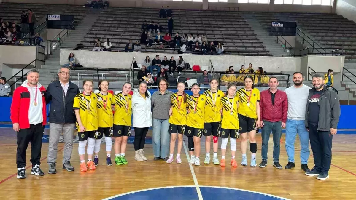 Aydın’da Okullar Arası Basketbol Müsabakaları Tamamlandı