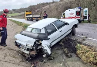 Balıkesir’de Trafik Kazası: İki Yaralı