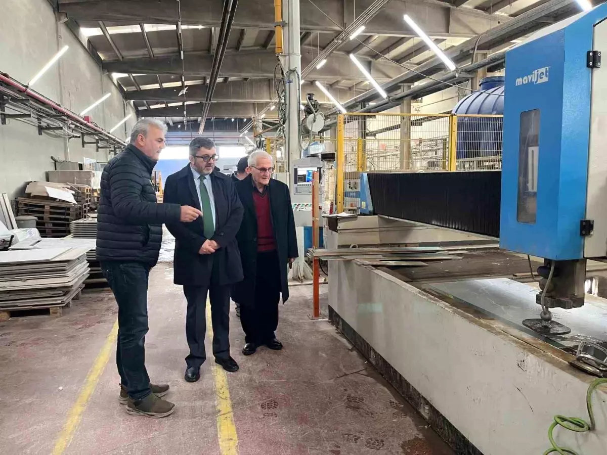 BŞEÜ Rektörü Granit Seramik Fabrikasını Ziyaret Etti