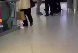 Bursa’da Alışveriş Merkezi’nde Tartışma Anı Kamerada