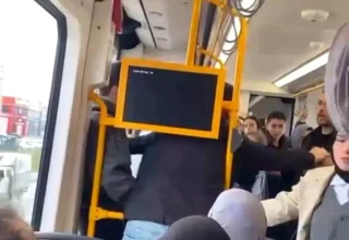 Bursa’da Metroda Tartışma Kavga Yol Açtı