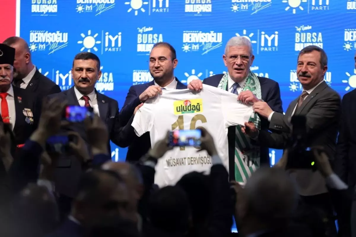 Bursaspor Başkanı Enes Çelik’ten Siyaset Mesajı