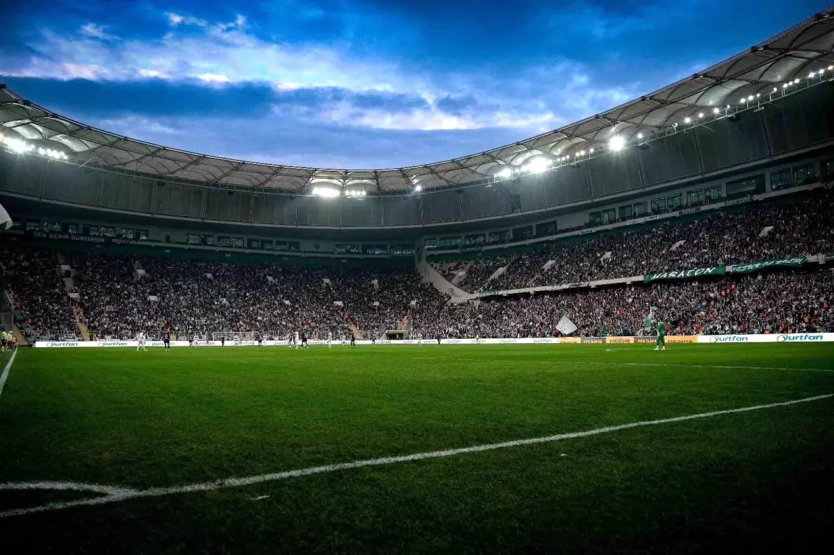 Bursaspor Üye Seferberliğine Yoğun İlgi: 2 Bin 385 Başvuru