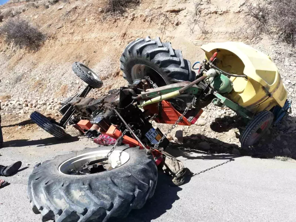 Darende’de Traktör Devrildi, Sürücü Hayatını Kaybetti