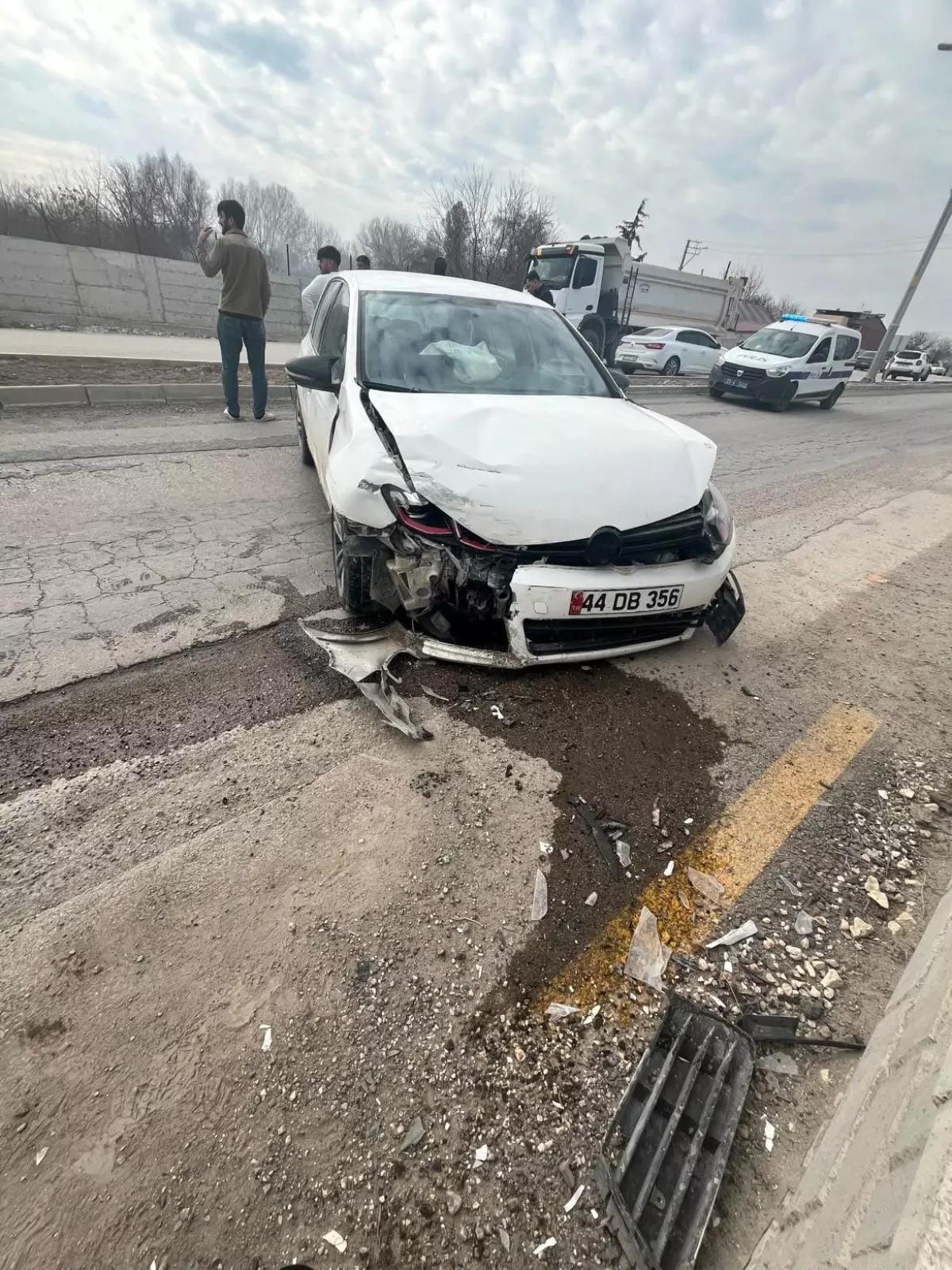 Elazığ’da Trafik Kazası: 2 Yaralı