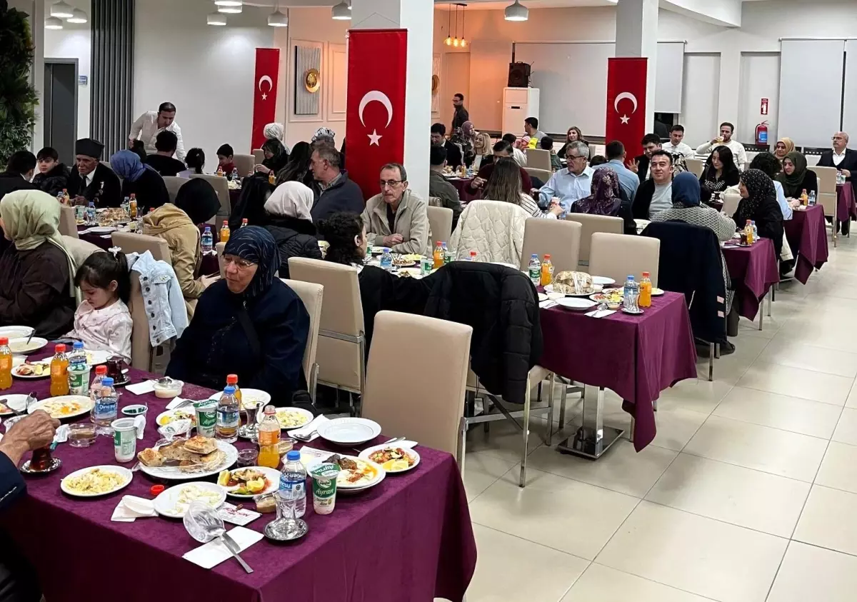 Emet’te şehit yakınları ve gazilere iftar