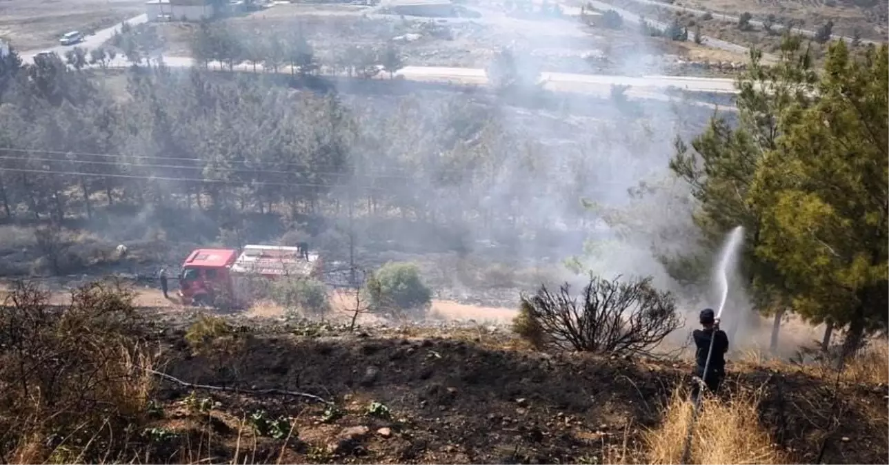 Hatay’da Ağaçlık Alanda Yangın Kontrol Altına Alındı