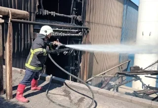 Hatay’da Fabrikada Yangın Kontrol Altına Alındı