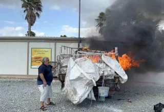 Hatay’da Kamyonet Yangını Paniğe Neden Oldu