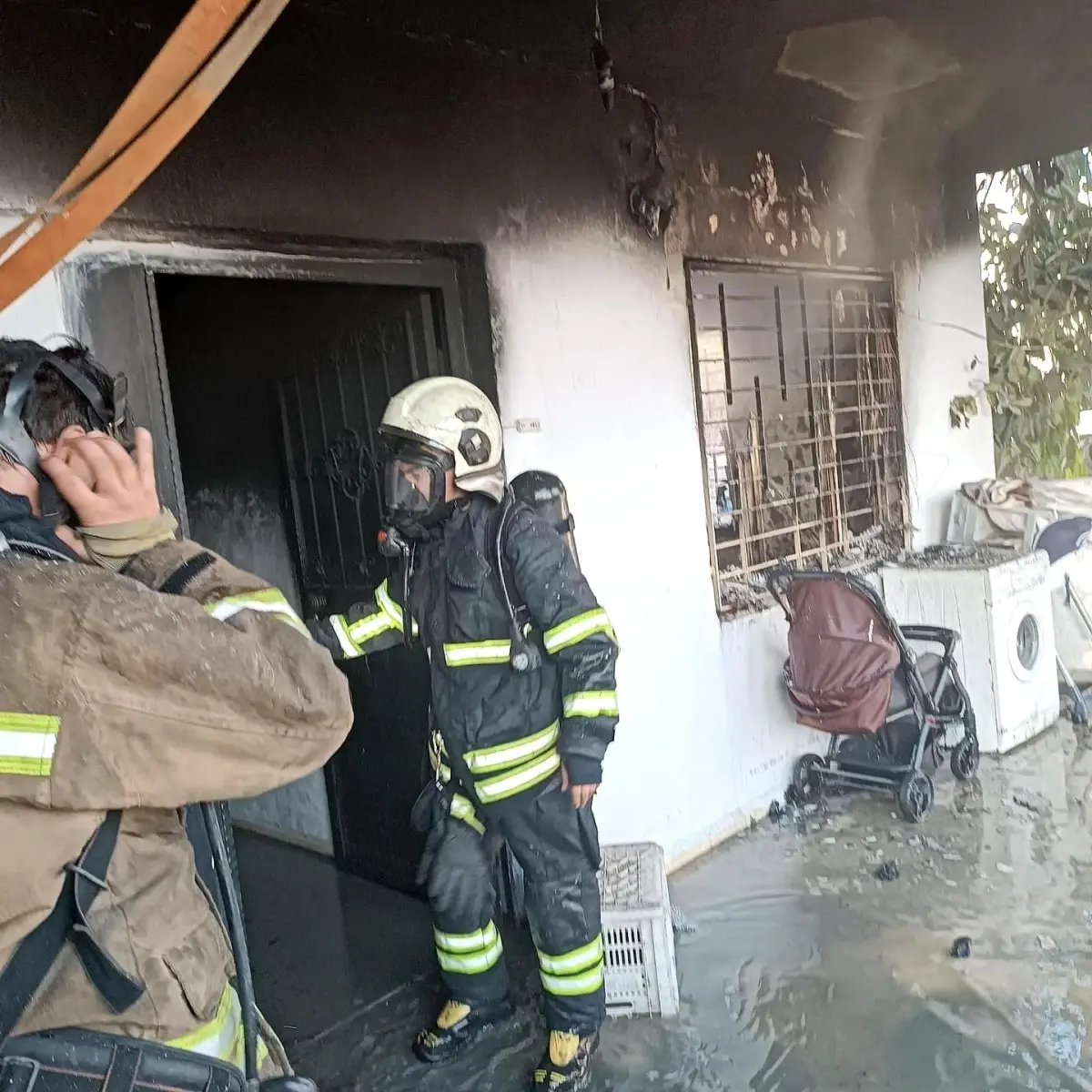 Hatay’da Müstakil Ev Yangında Kullanılamaz Hale Geldi