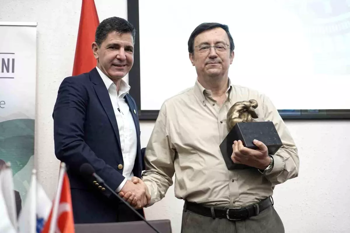 İş dünyasında başarı için gençleri anlamak ve doğru yönetmek şart