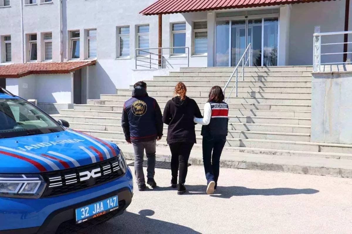 Isparta’da Organize Dolandırıcılık Suçlusu İranlı Yakalandı