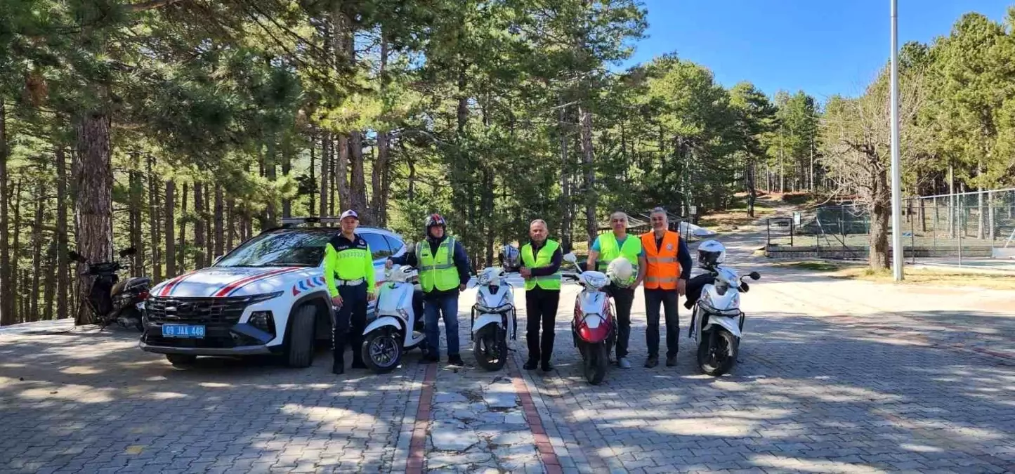 Jandarmadan Motosiklet ve Traktör Sürücülerine Bilgilendirme