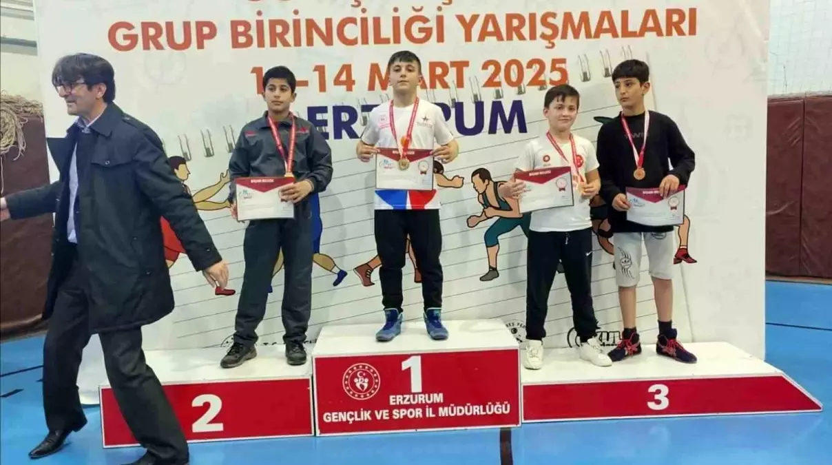 Karslı Güreşçiler, Erzurum’da Dereceyle Dönüyor