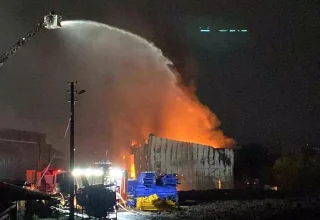 Kartepe’de Geri Dönüşüm Fabrikasında Yangın Çıktı