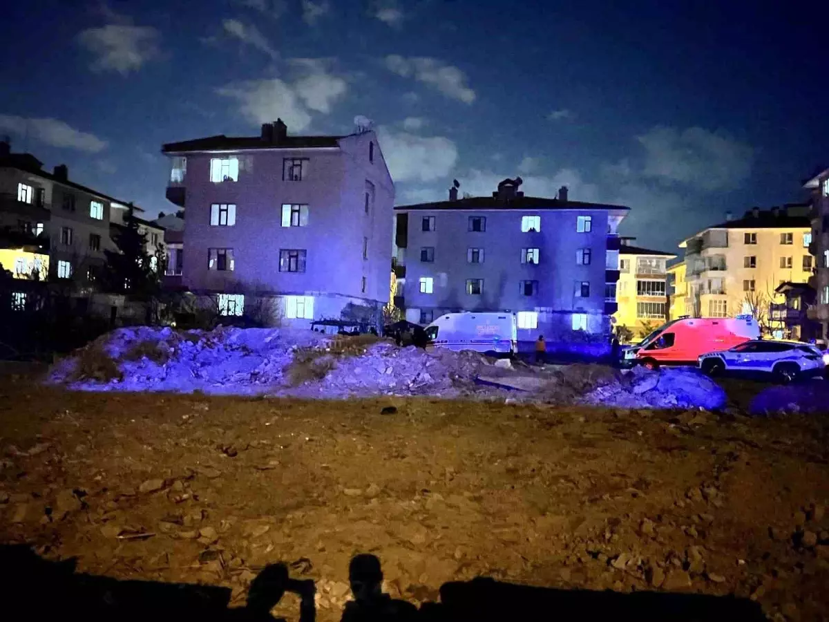 Konya’da Boşanma Aşamasındaki Eşini Vurup İntihar Etti