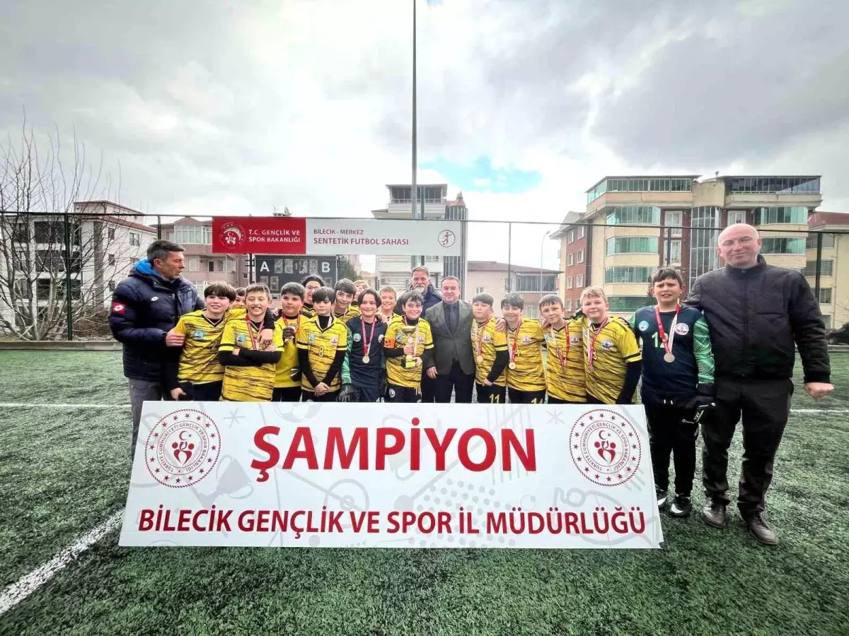 Küçükler Futbol İl Turnuvasının Şampiyonu Edebali Ortaokulu