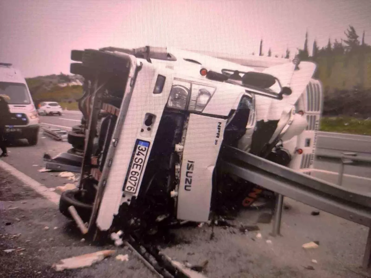 Manisa’da Tır Kazası: Sürücü Hayatını Kaybetti