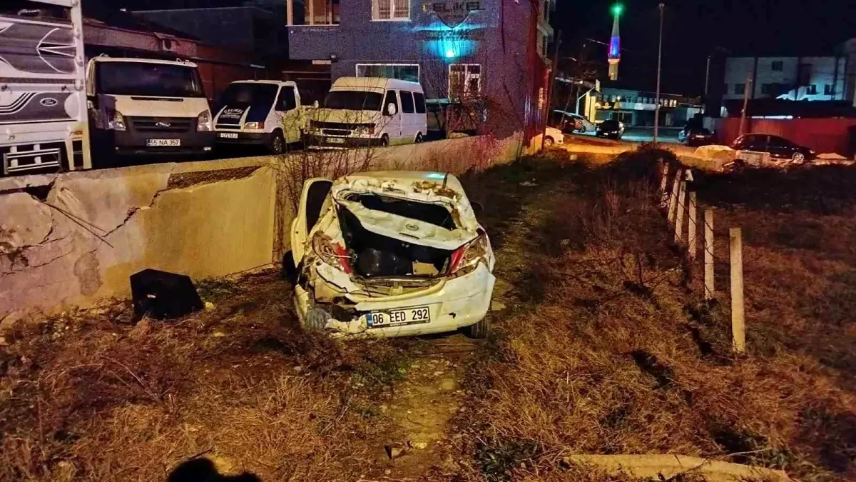 Samsun’da Kaza: Sürücü Emniyet Kemeri Sayesinde Yaralanmadan Kurtuldu