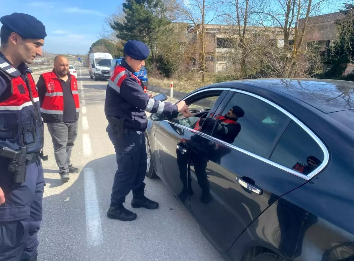 Sinop’ta Düzensiz Göçle Mücadele Denetimleri Yapıldı