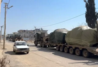 Suruç’a Sınır Sevkiyatı: Çok Sayıda Tank ve Zırhlı Araç Gönderildi