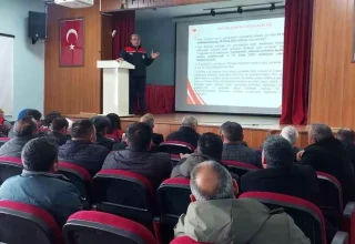 Susuz’da Çiftçilere Mera Konusunda Bilgilendirme Toplantısı Düzenlendi