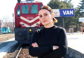 Vanlı Kadın Makinist Güler Baran: ‘Kadınlar İsterse Her Şeyi Başarır’