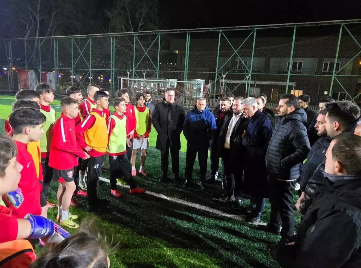 Zaferspor U14 Takımı Şampiyon, Türkiye Finallerine Katılacak